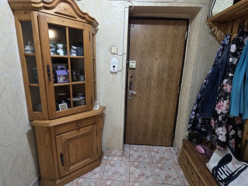 Piata Muncii, 5 minute metrou, chiar pe Basarabia, stradal, vedere spate